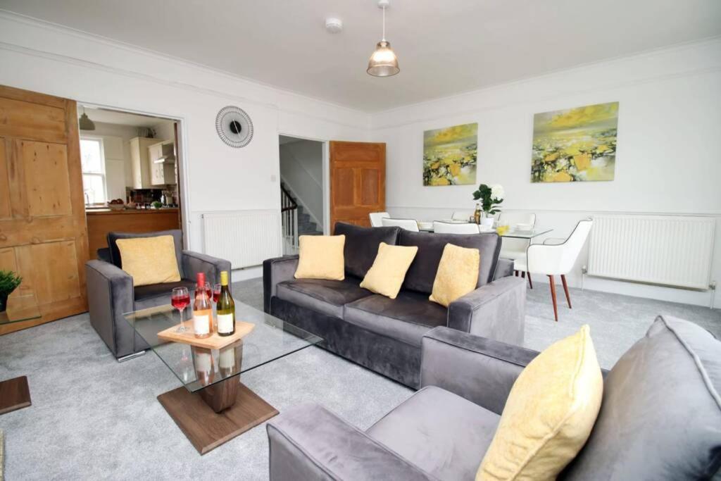 Spacious Georgian 3Bedroom Apartment, 5 Mins From Bath Abbey Exterior photo