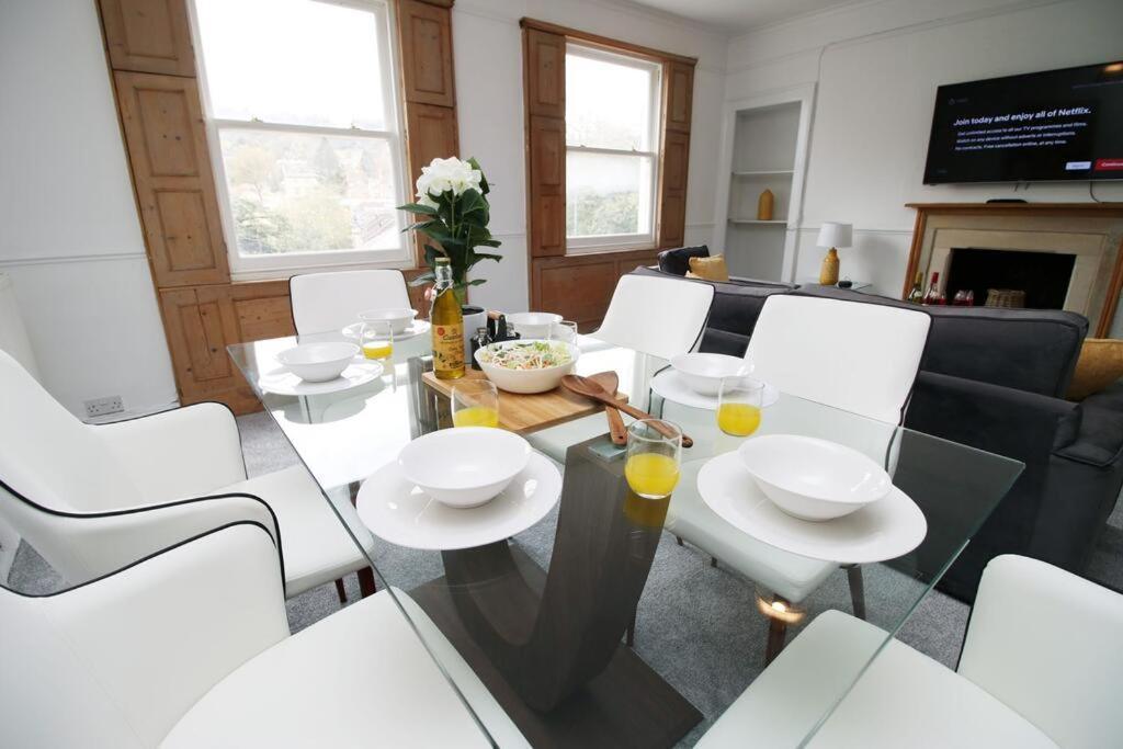 Spacious Georgian 3Bedroom Apartment, 5 Mins From Bath Abbey Exterior photo