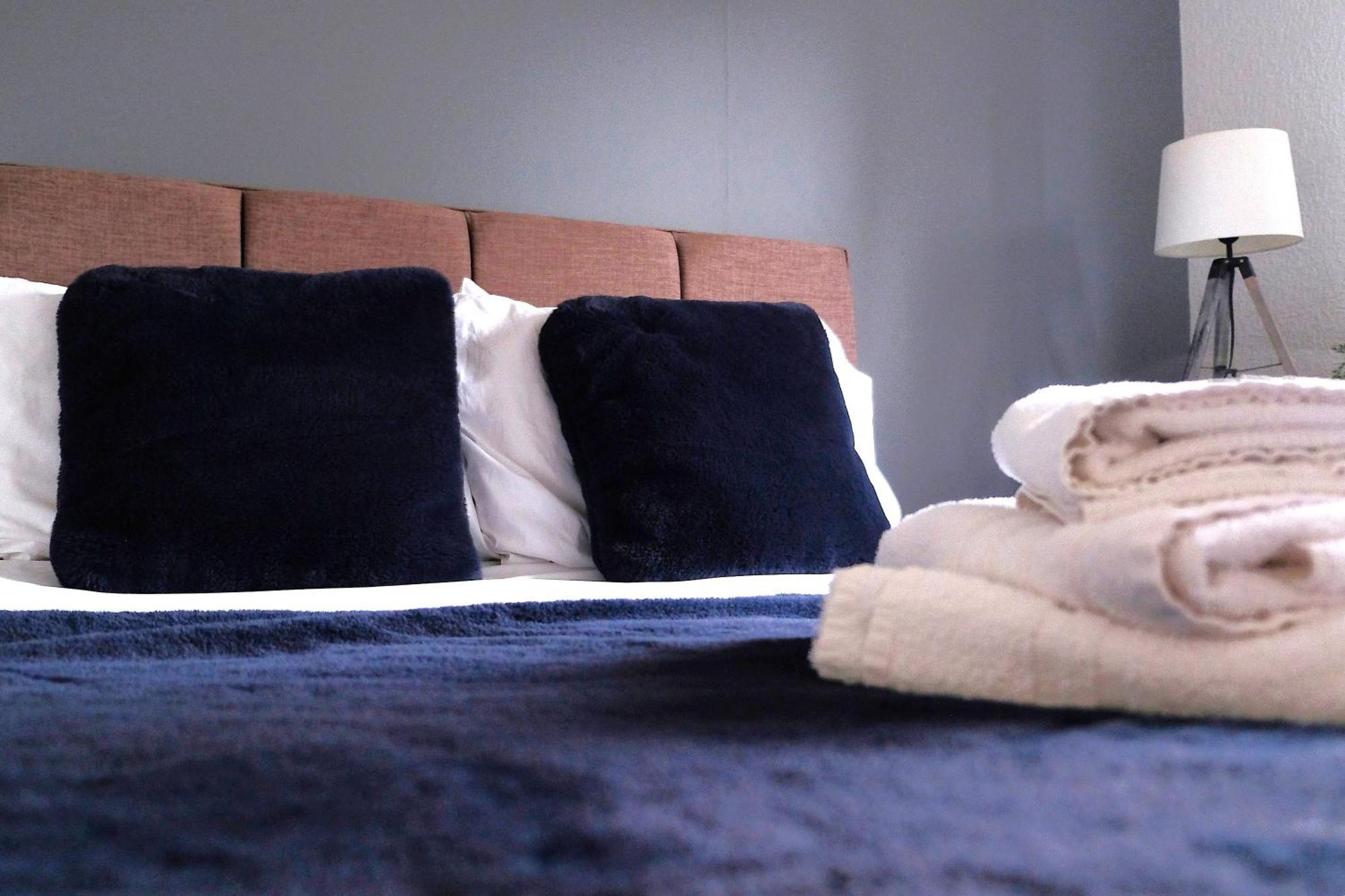 Spacious Georgian 3Bedroom Apartment, 5 Mins From Bath Abbey Exterior photo